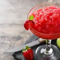 Jak zrobić sorbet owocowy? Idealna konsystencja bez maszynki!