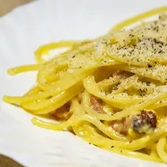 Carbonara: prosty przepis bez śmietany, który zawsze wychodzi!