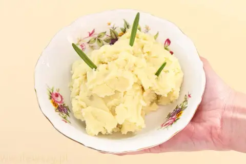 Porcja ziemniaków na osobę: ile gramów i jak odmierzyć bez wagi?
