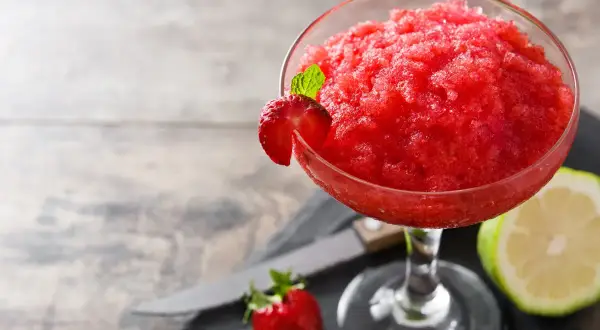 Jak zrobić sorbet owocowy? Idealna konsystencja bez maszynki!