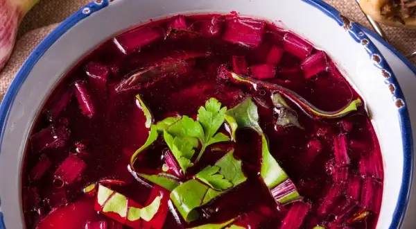 Gotuj botwinkę jak ekspert! Przepis, porady i idealny smak.