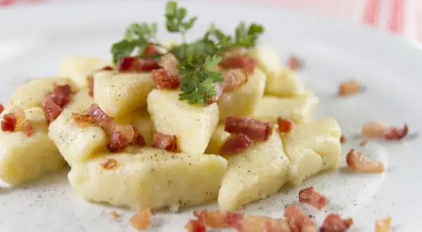 Kopytka na słodko: Klasyka, fit i nowe smaki. Zainspiruj się!