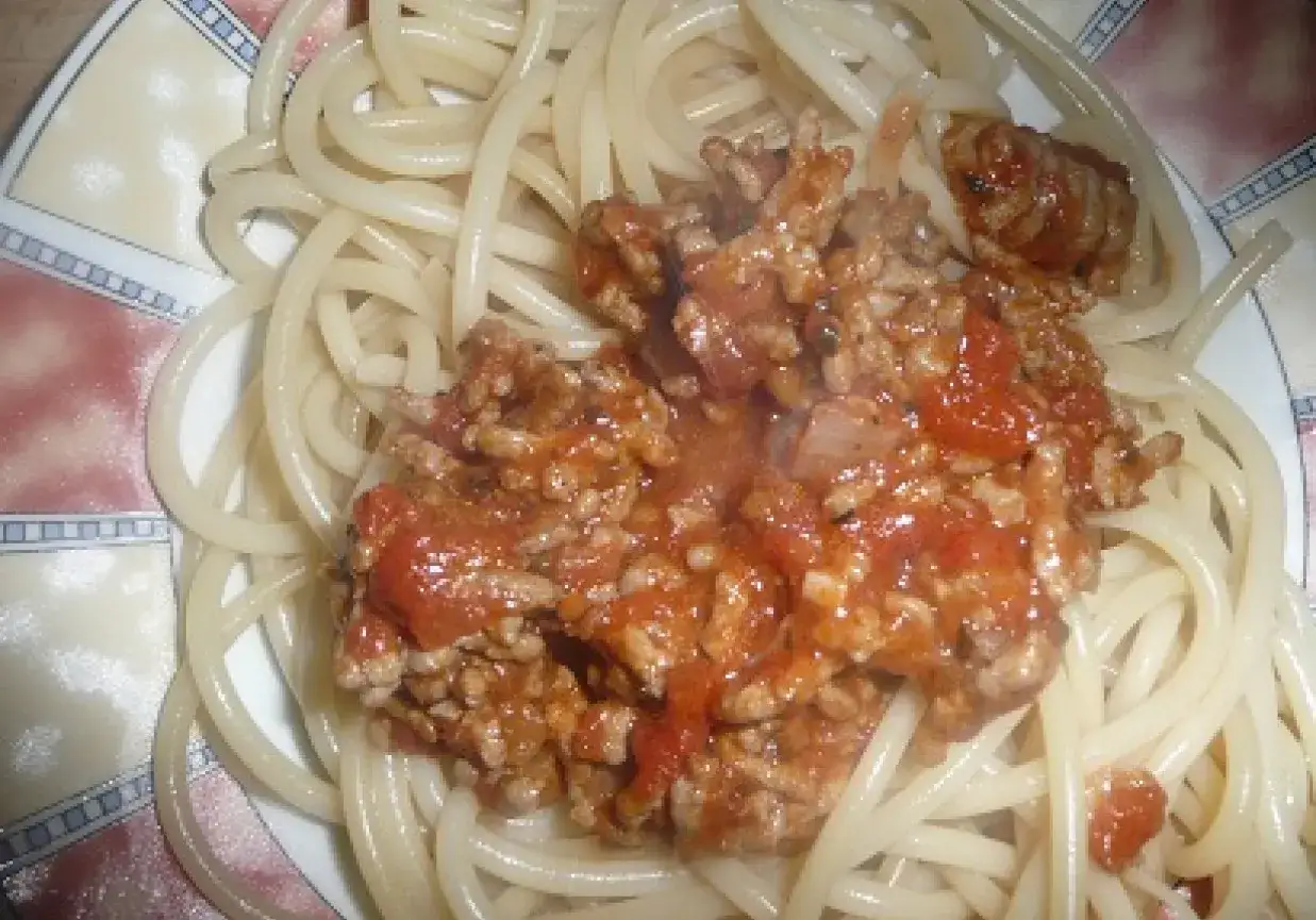 składniki na sos spaghetti napoli z mięsem