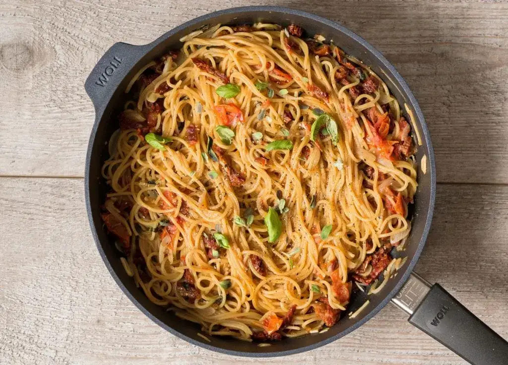 dania z makaronem spaghetti